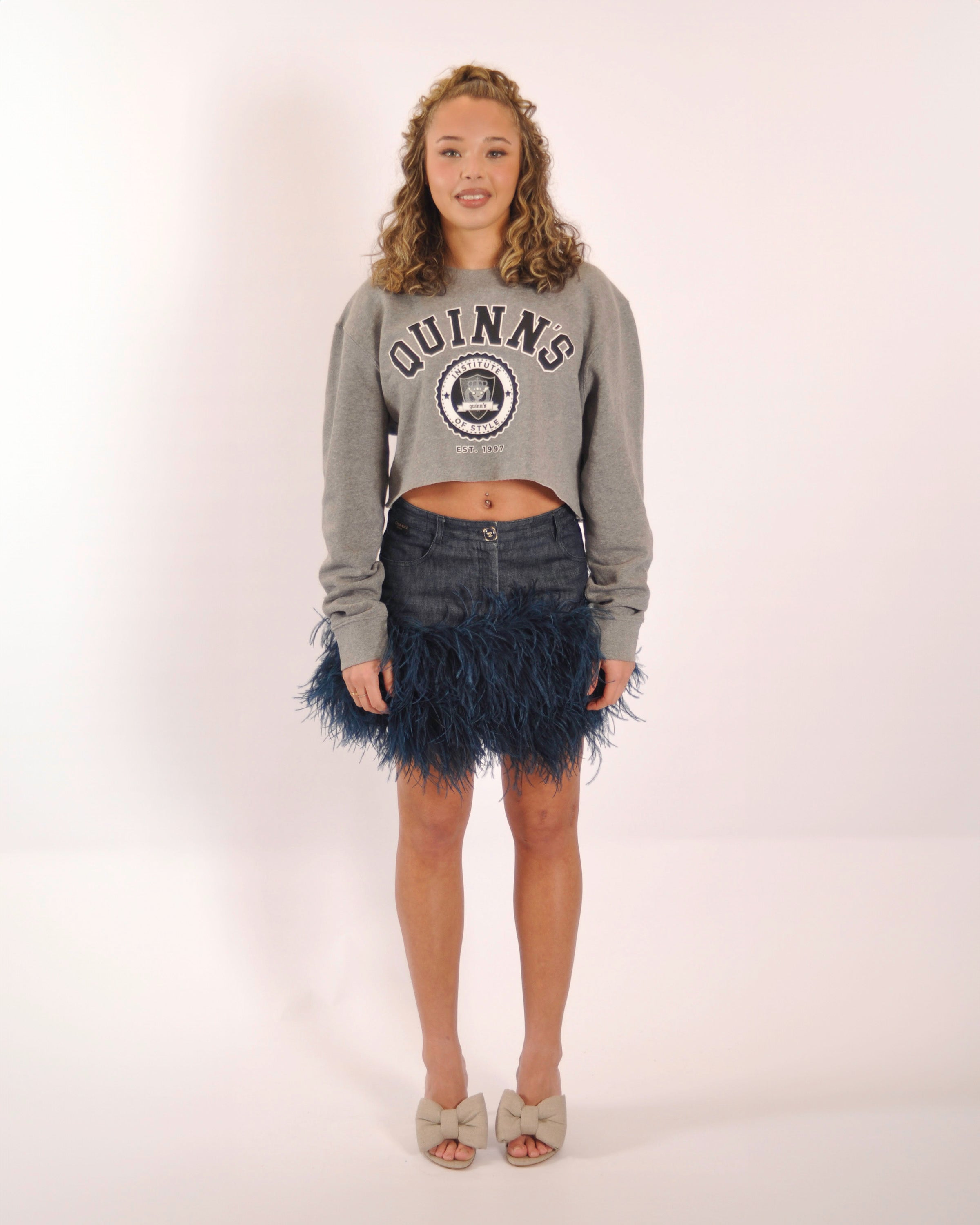 QUINNS College Sweater - Medium Grey