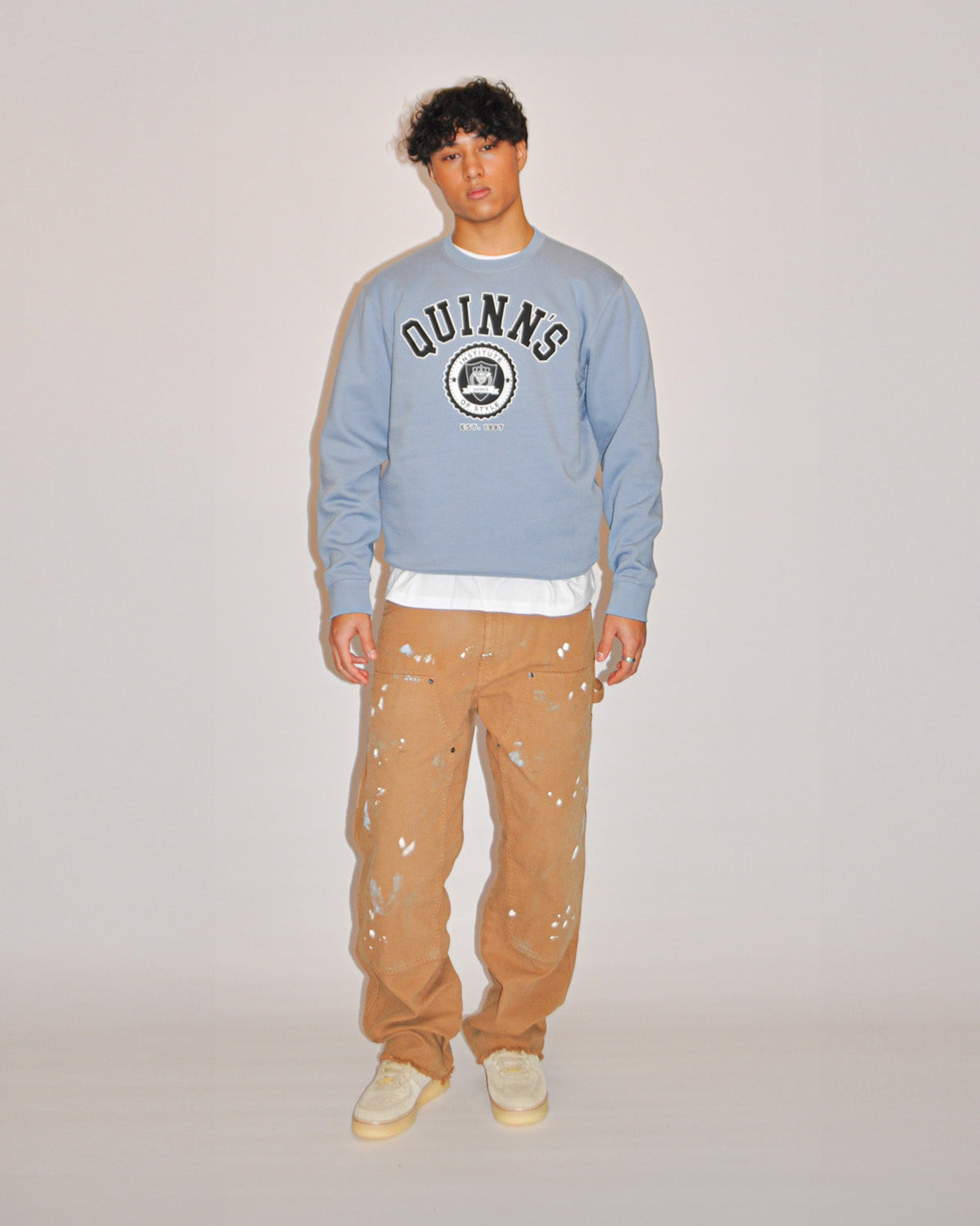 QUINNS College Sweater - Light Blue